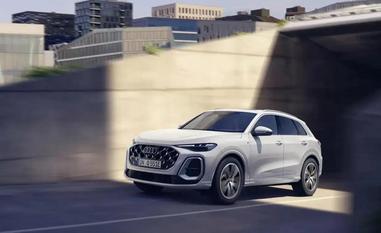 全新奥迪Q5插混版，到底是“油改电”，还是诚意之作呢？