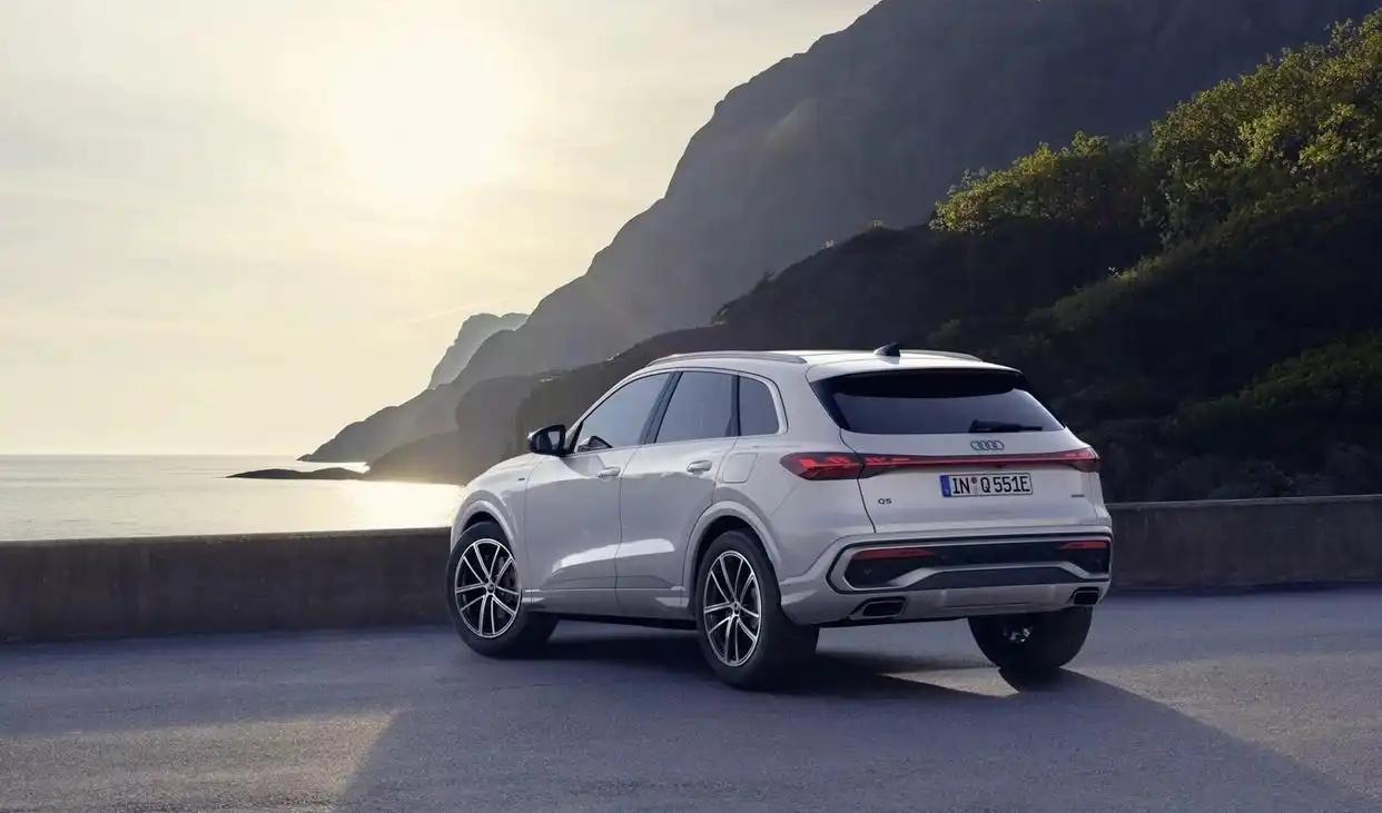 全新奥迪Q5插混版，到底是“油改电”，还是诚意之作呢？