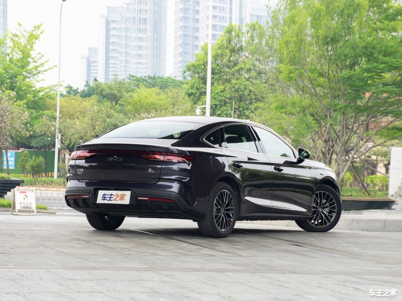 新都秦L优惠1.85万 最低仅售8.18万