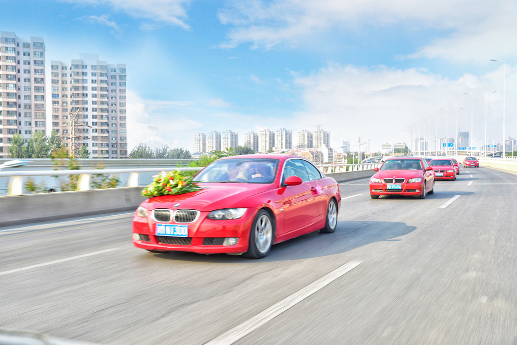 如何查看汽车相关参数？转数表的查看方法是什么？