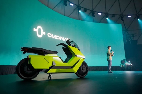 摩托车中的特斯拉来了！新锐品牌OMOWAY携自研智能电动摩托亮相雅加达品牌发布会
