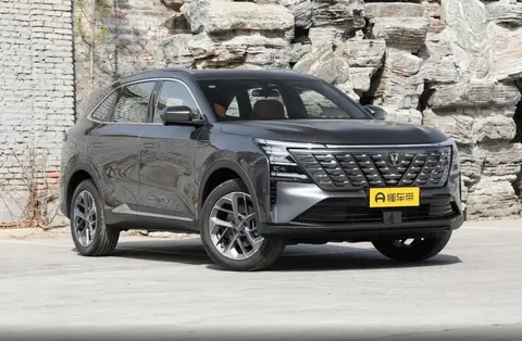 第四代 CS75 PLUS 与星越 L 深度对比：谁更适合你？​