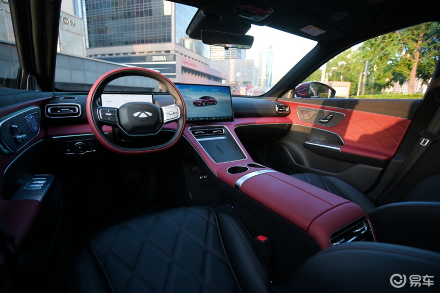 风云A9L全球上市 13.99万起塑真C级豪华旗舰新标杆