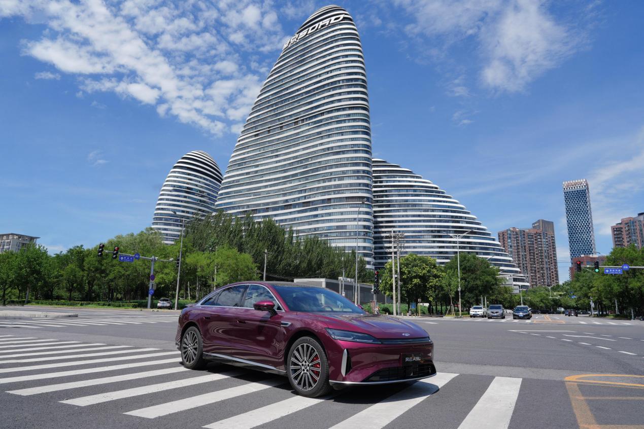 13.99万元起奇瑞风云A9L震撼上市