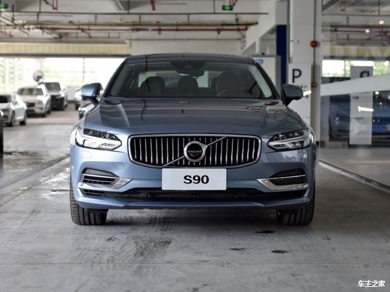 成都沃尔沃S90插电式混动优惠18.70万 仅33.79万可入手