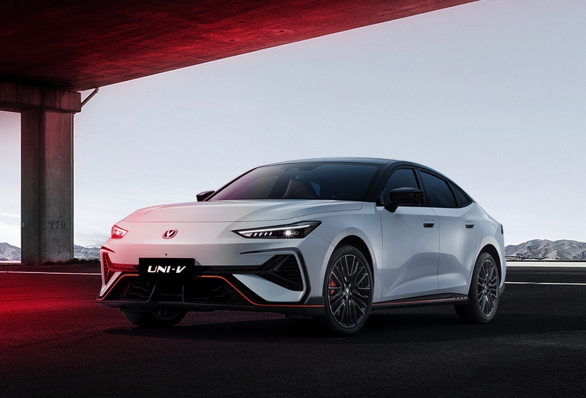 SUV和轿跑都有！三款燃油新车同日上市最低11.49万起