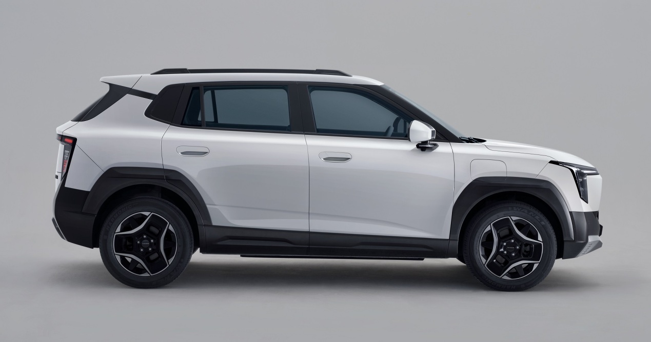 东风纳米06 VS 比亚迪元UP谁更适合家用代步出行？