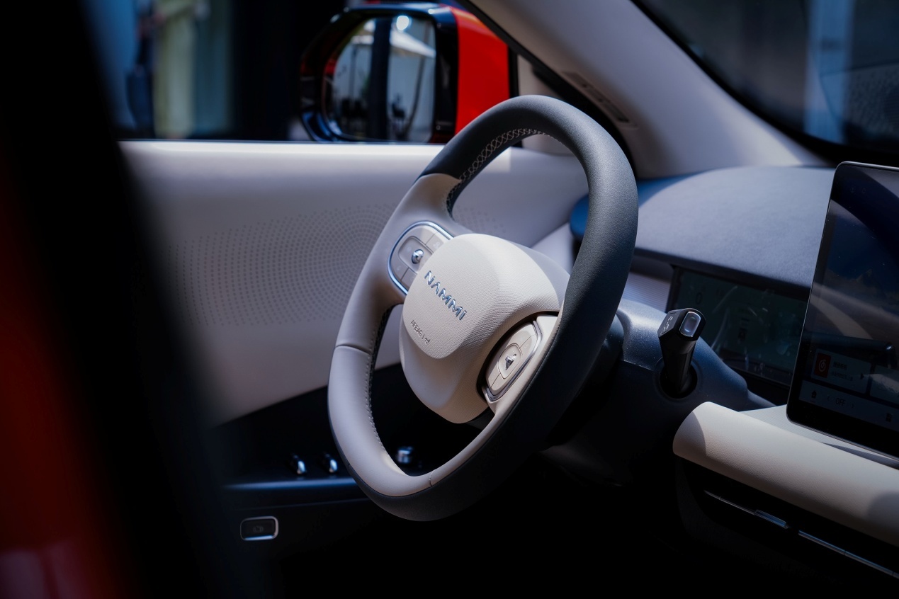 东风纳米06 VS 比亚迪元UP谁更适合家用代步出行？