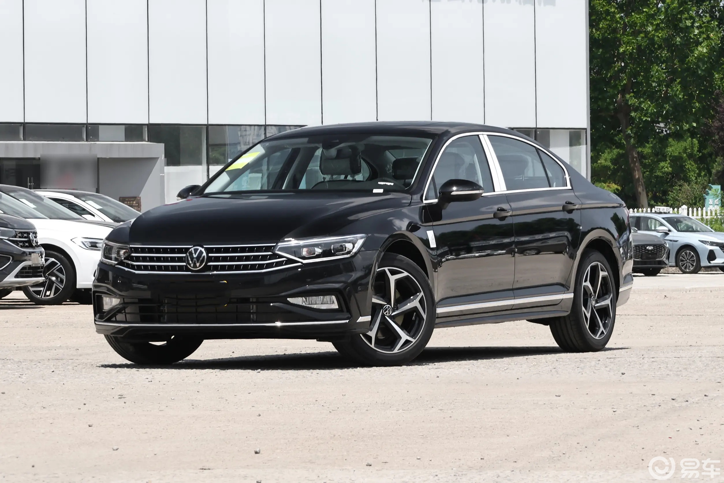 20万合资品牌B级车对比，大众迈腾和本田雅阁该怎么选？