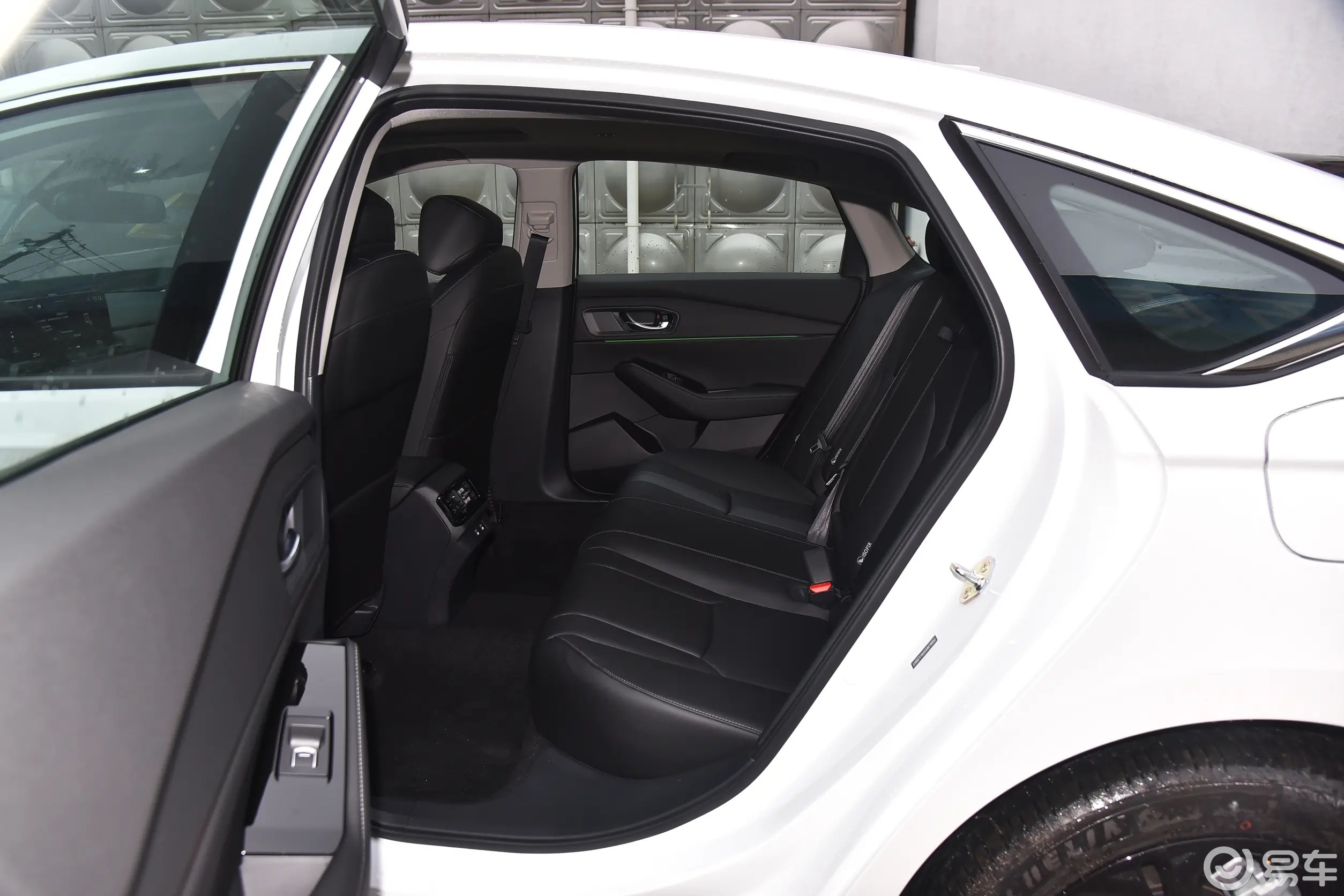 20万合资品牌B级车对比，大众迈腾和本田雅阁该怎么选？