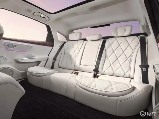 风云A9L与比亚迪汉DM-i：中大型插混轿车战场对决