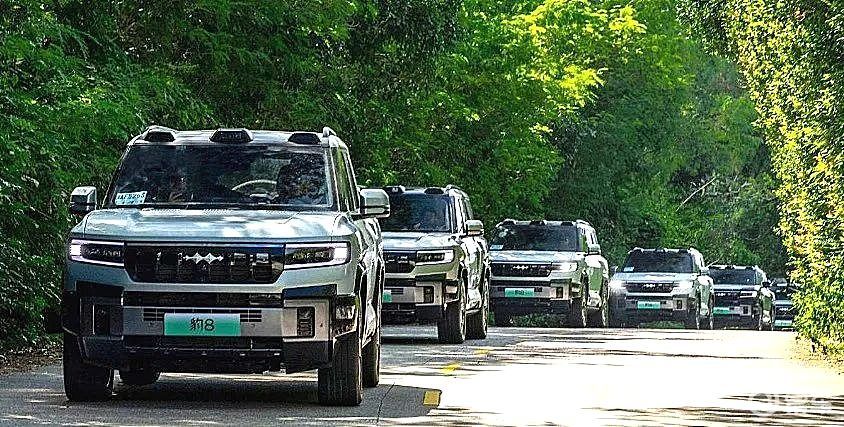华为系越野车内卷 猛士M817与豹8谁更强？