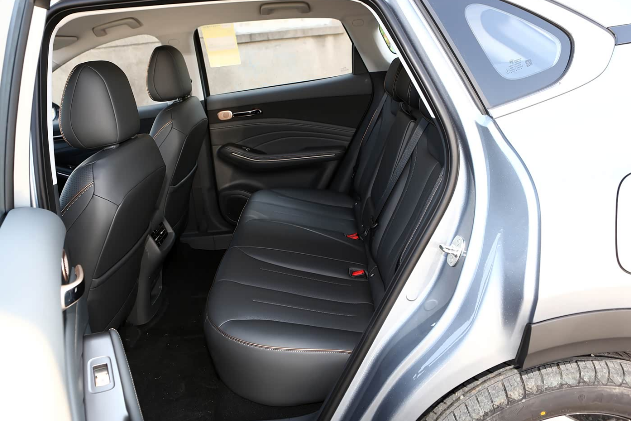 坚定热门纯电SUV，宝骏、零跑和吉利银河，谁更懂家庭？