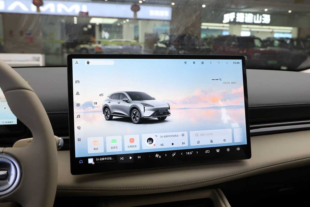 坚定热门纯电SUV，宝骏、零跑和吉利银河，谁更懂家庭？