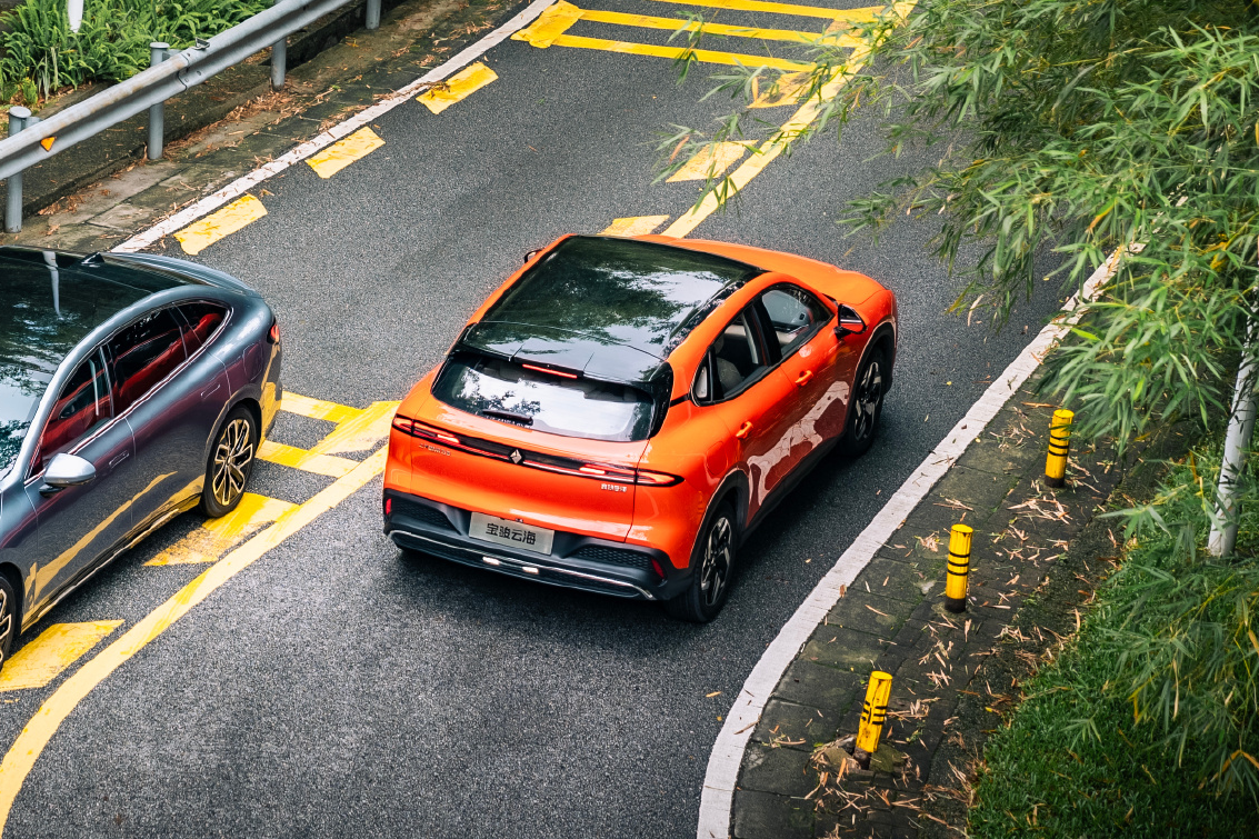坚定热门纯电SUV，宝骏、零跑和吉利银河，谁更懂家庭？
