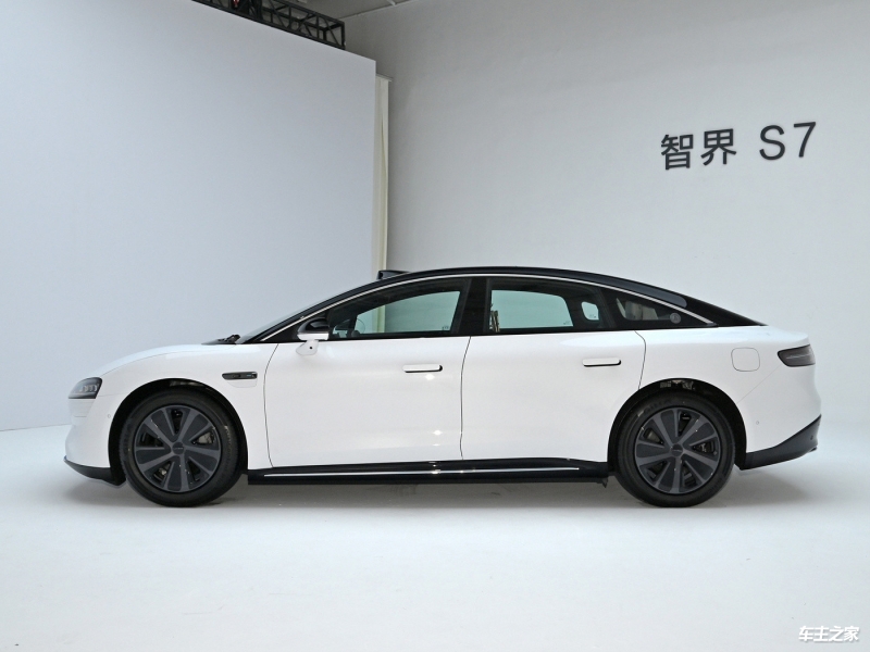成都智界S7价格22.98万起 暂无优惠