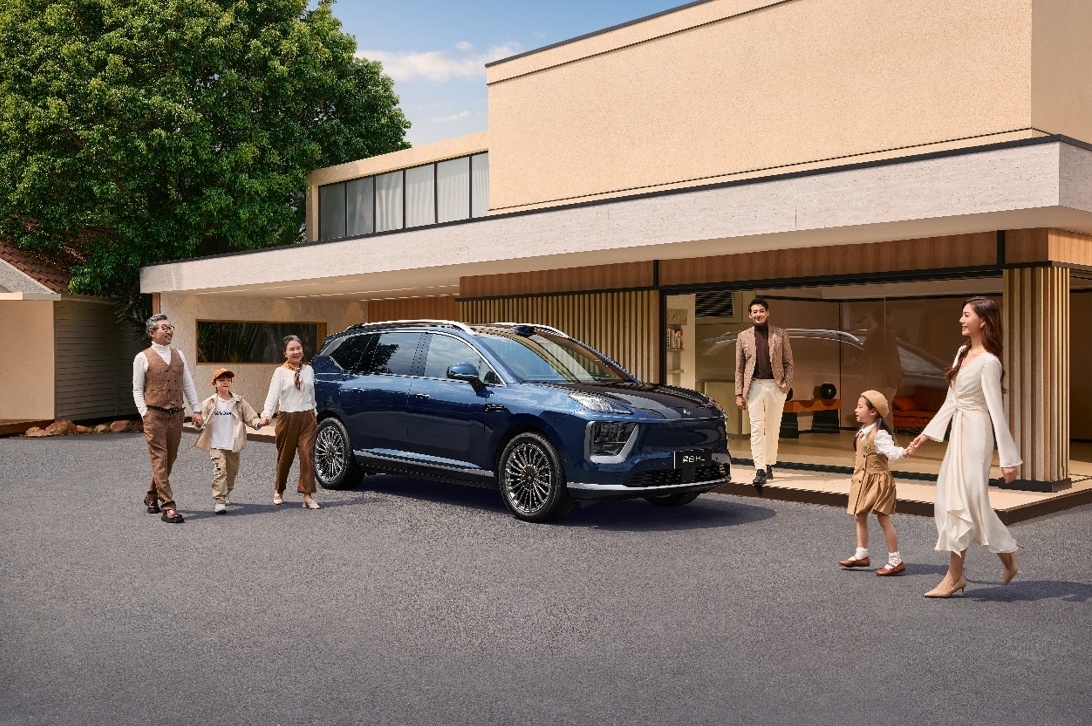 30万级纯电大六座，谁能定义家庭出行新标准？