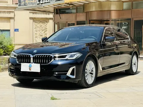 一手准新宝马5系，感受行政级轿车的优雅与舒适！