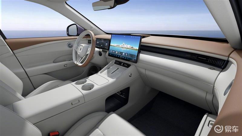 价格几乎一致 全新岚图FREE+有实力叫板理想L6吗？