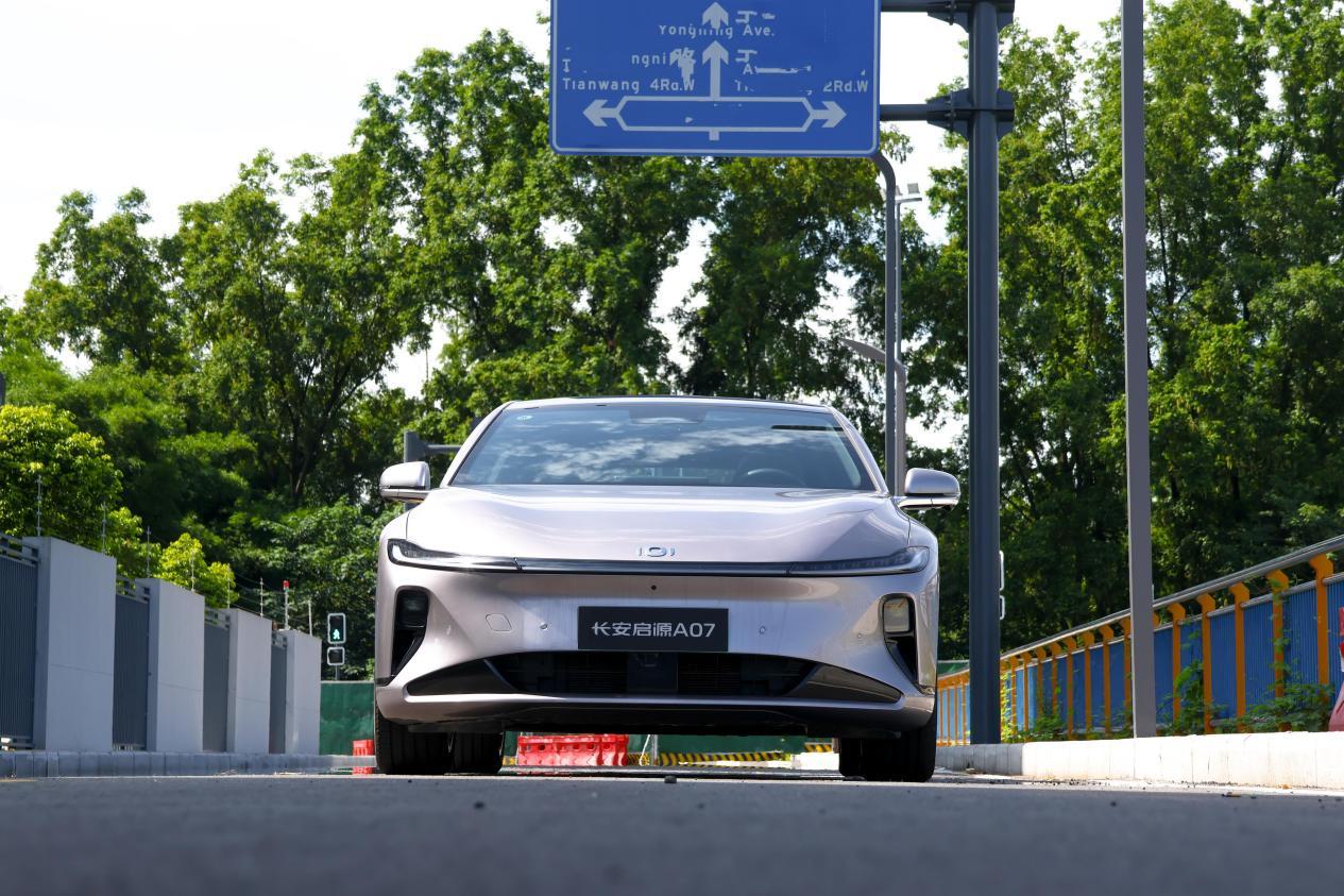 10-15万买纯电C级车，启源A07和日产N7，谁划算？