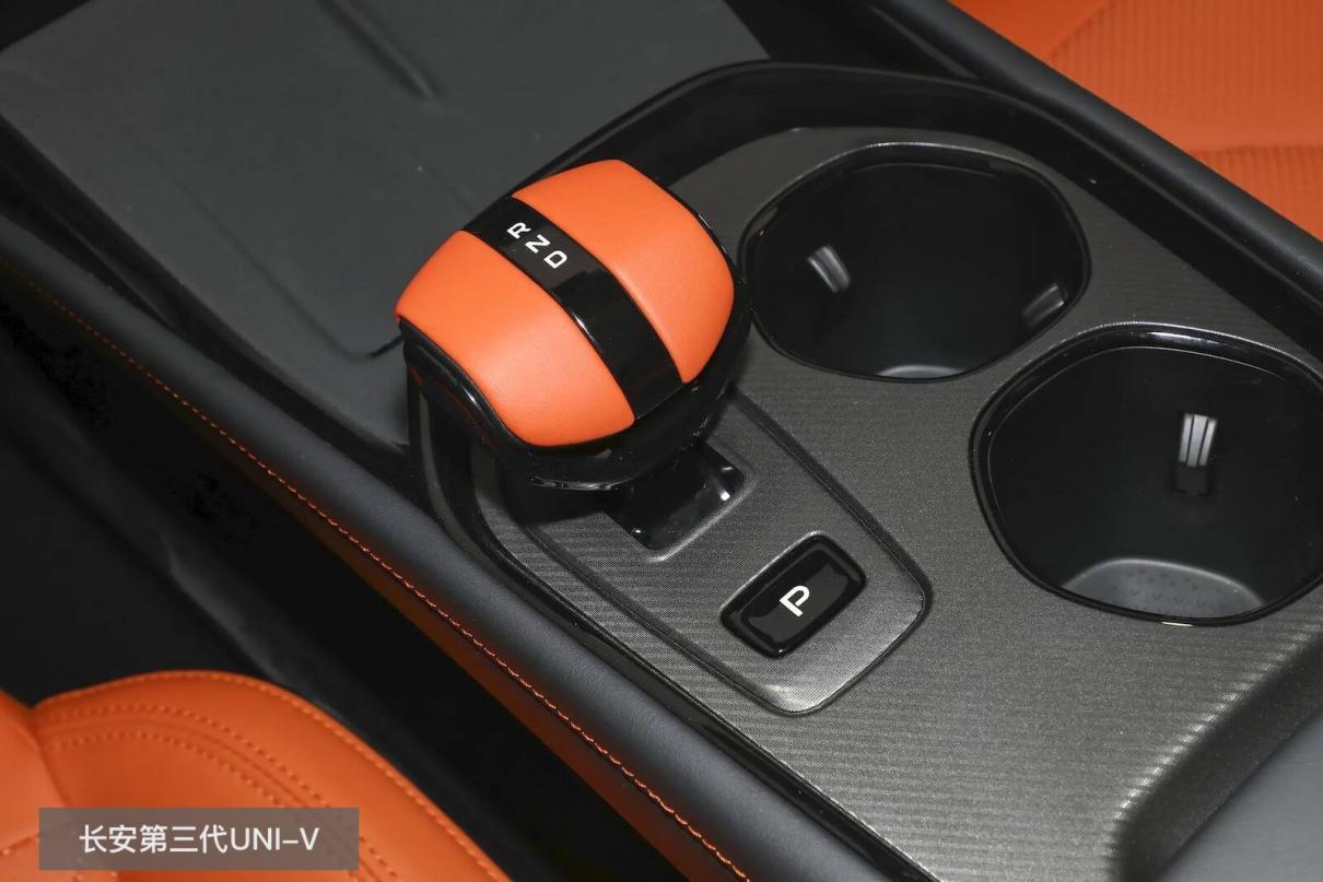 只比1.5T星瑞贵200元，却配2.0T+AI大模型