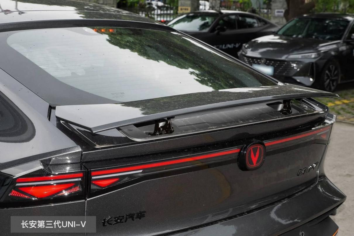 只比1.5T星瑞贵200元，却配2.0T+AI大模型