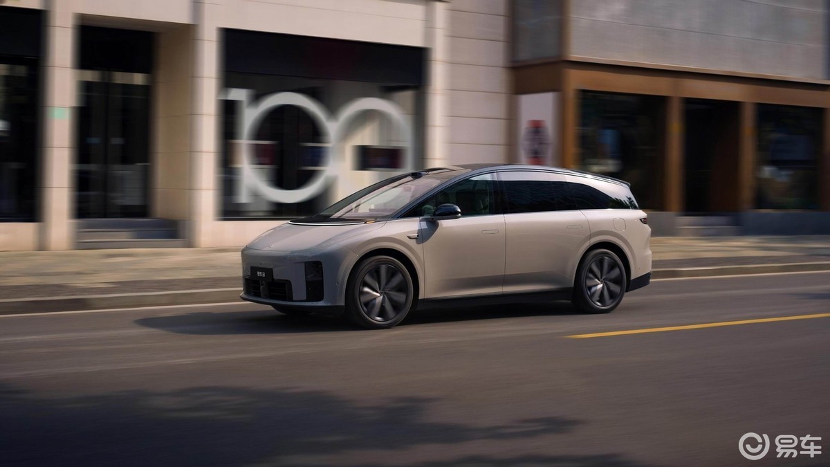 30多万买大空间SUV 理想i8对比乐道L90 谁更值？
