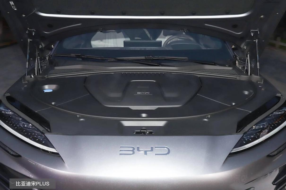 巅峰对决：长安启源Q07遇上比亚迪宋PLUS，谁更强？