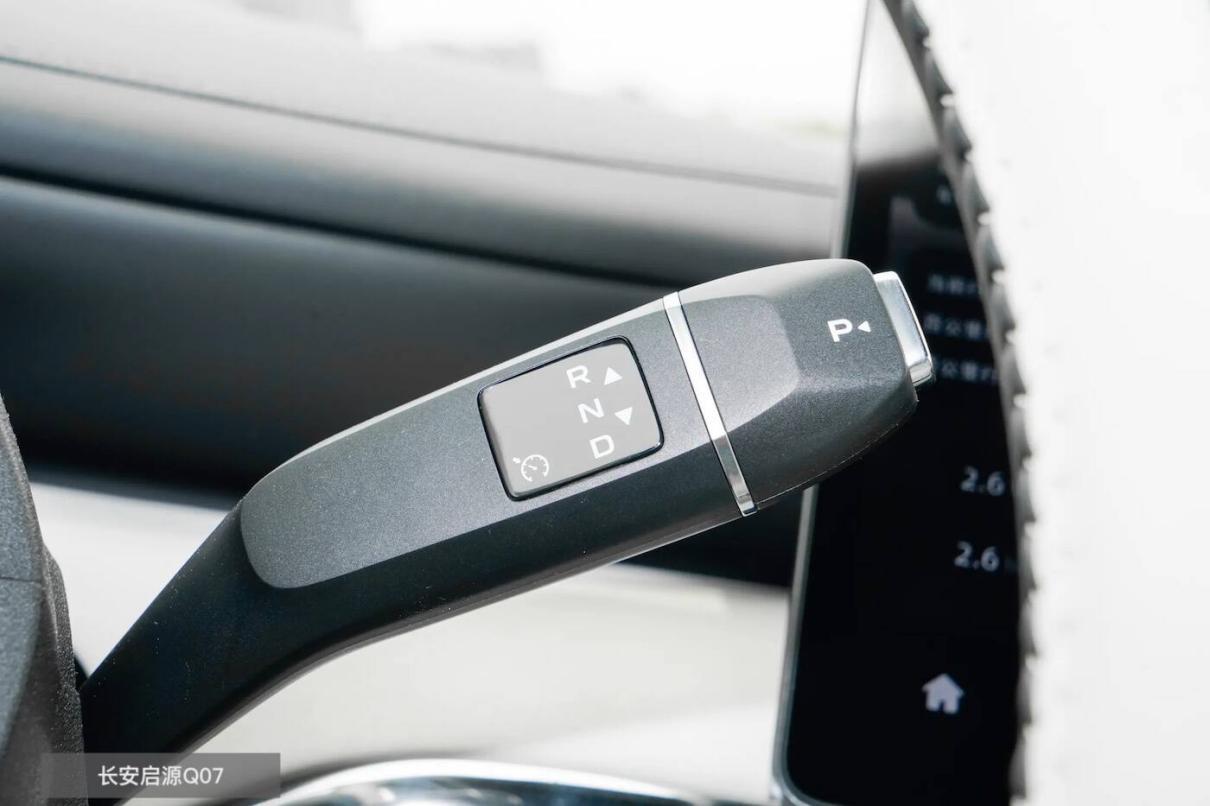 巅峰对决：长安启源Q07遇上比亚迪宋PLUS，谁更强？