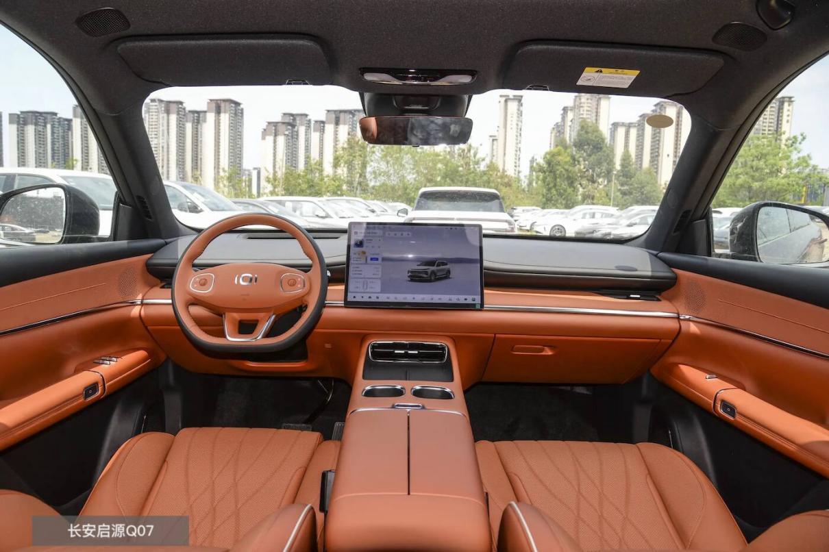 巅峰对决：长安启源Q07遇上比亚迪宋PLUS，谁更强？