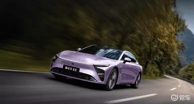 星纪元ES增程与比亚迪汉DM-i：电动车界的巅峰对决