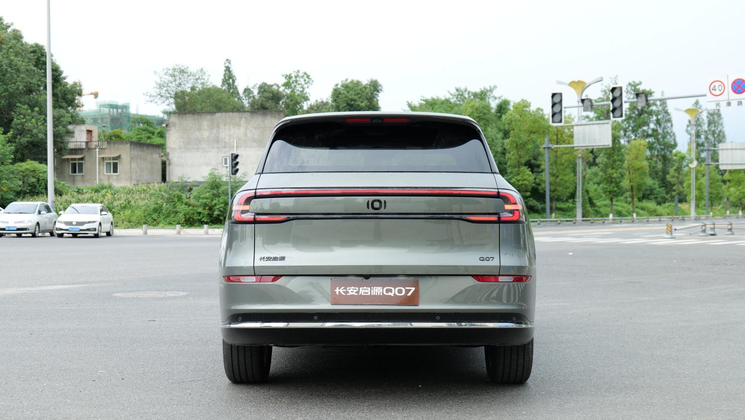 大厂出品，价格接近，选长安启源Q07还是宋PLUS DM