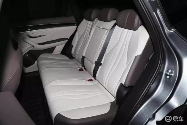 长安启源Q07 vs 宋PLUS DM：性价比对决