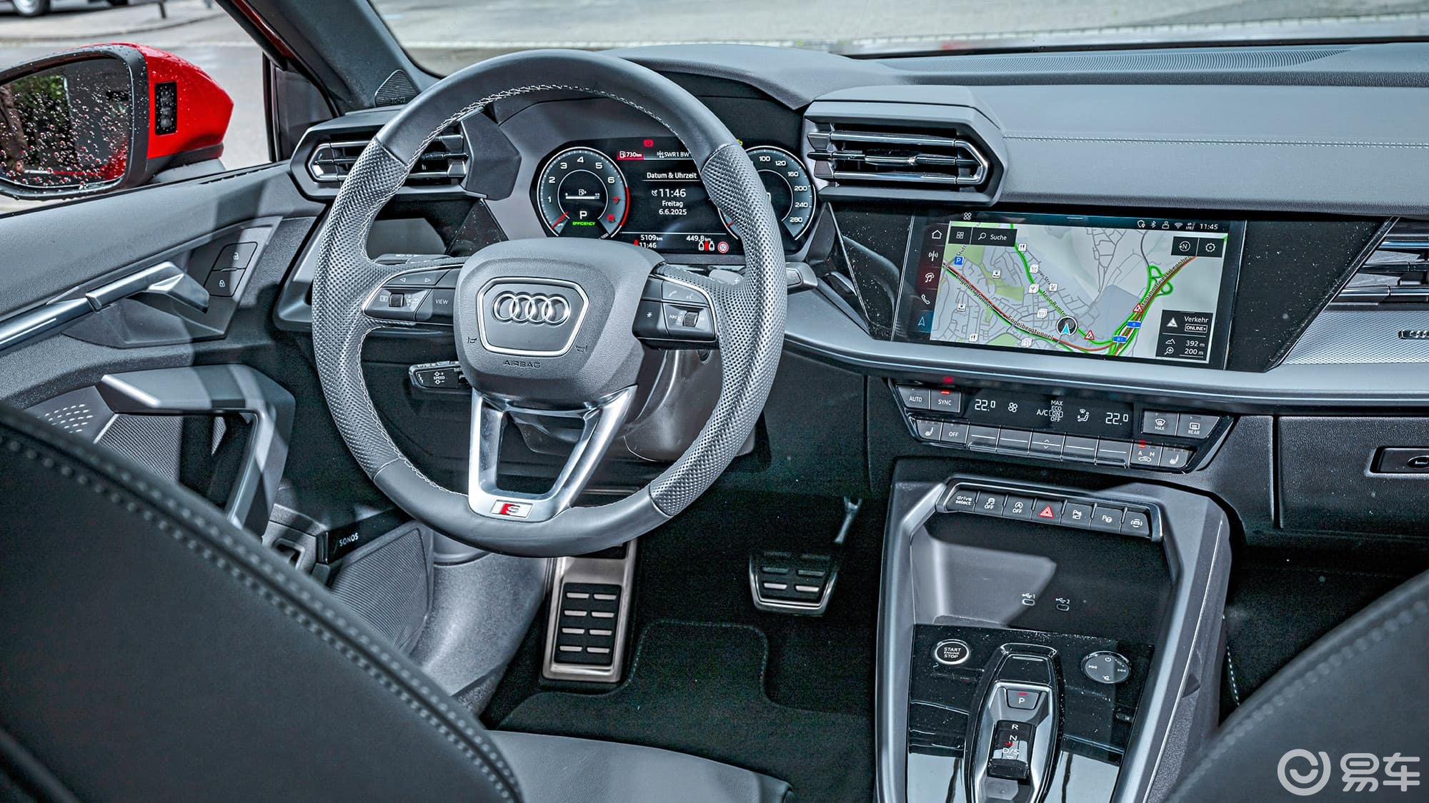 奥迪A3、BMW 2系和马自达3的较量