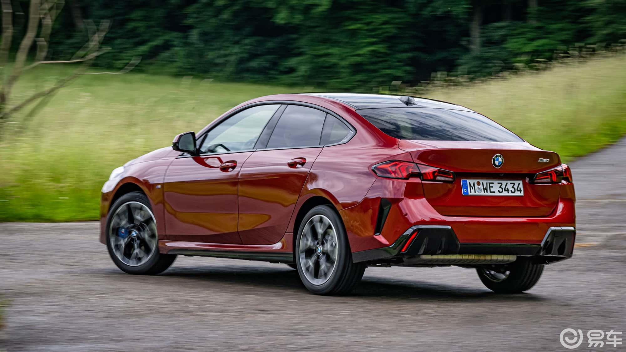 奥迪A3、BMW 2系和马自达3的较量