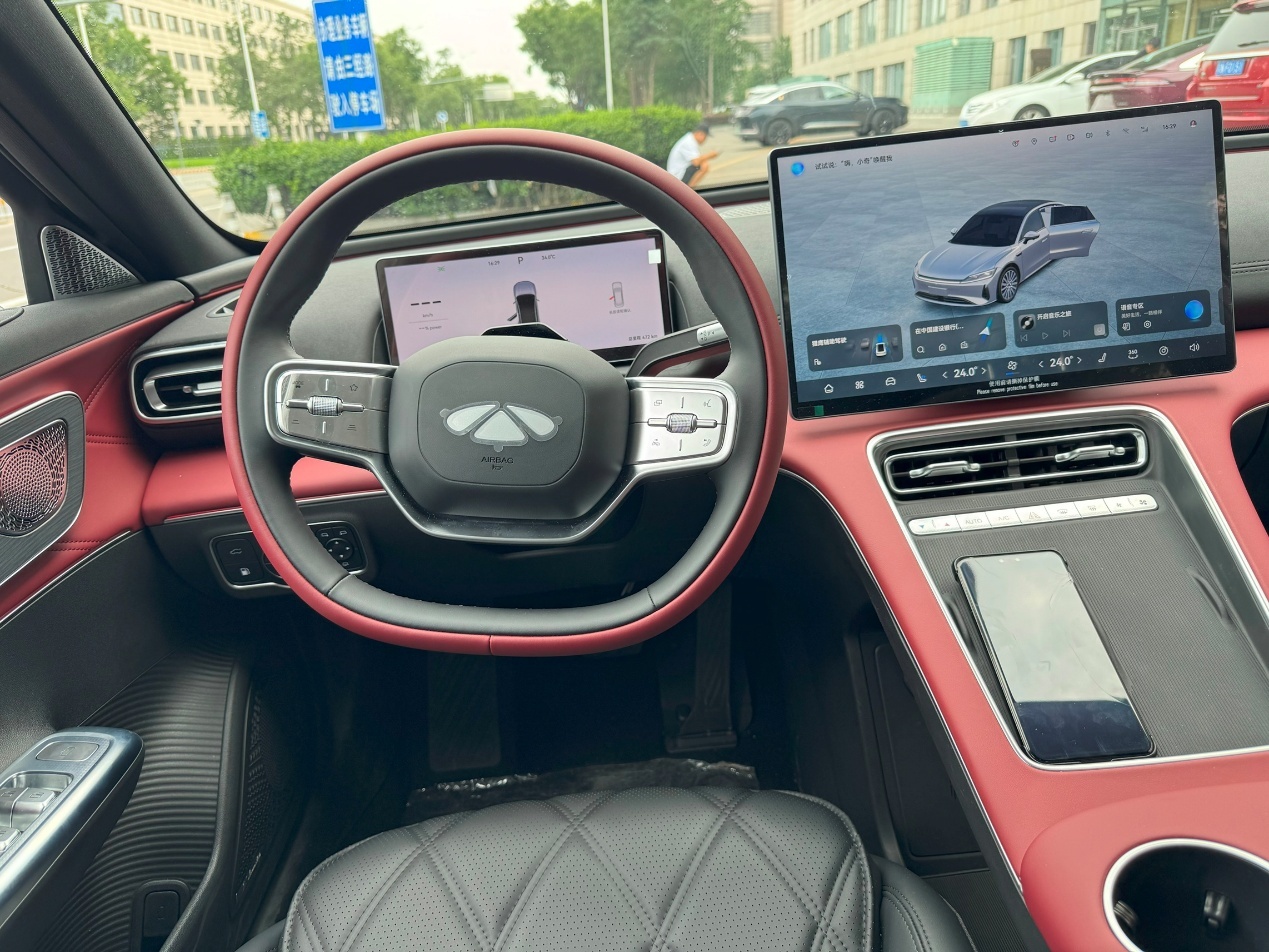 分期买奔驰E级?还是全款风云A9L,国产和合资C级车对比