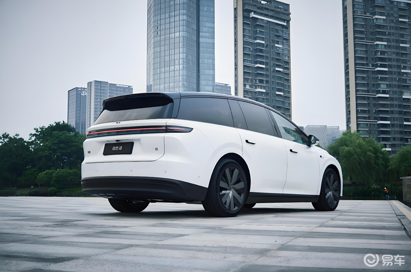 车市双雄“开撕”！售价近乎重叠，核心亮点难分伯仲