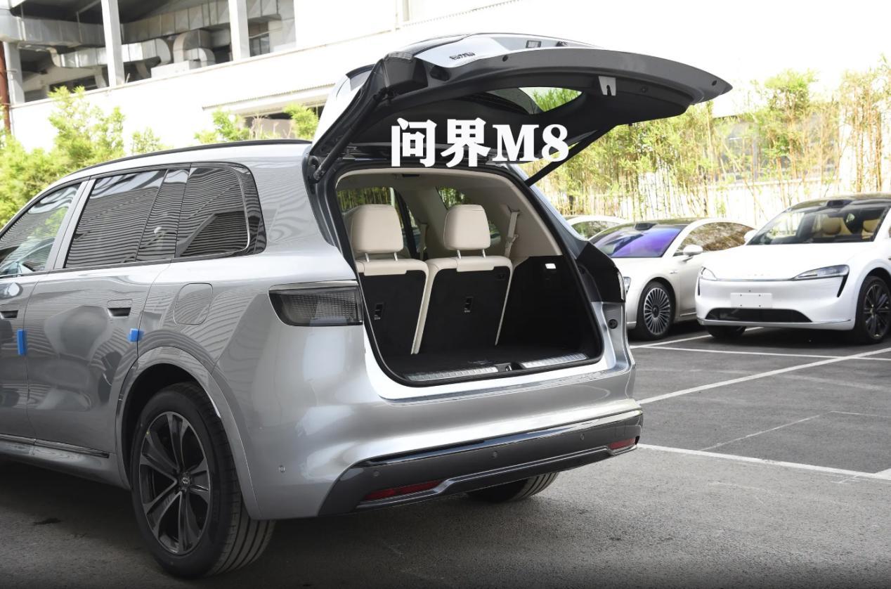 差价6万 都配备华为全家桶 深蓝S09/问界M8选车指南