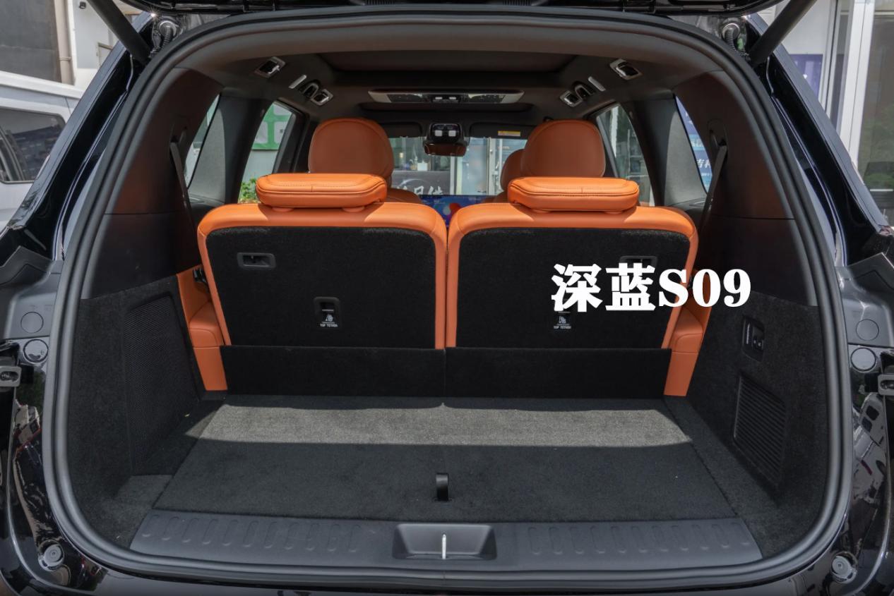 差价6万 都配备华为全家桶 深蓝S09/问界M8选车指南