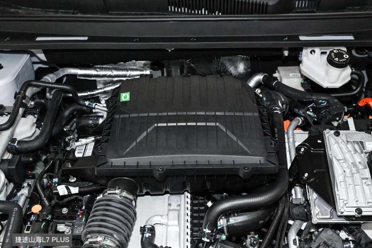 捷途山海L7 PLUS上市，对比长安启源Q07，谁更出色