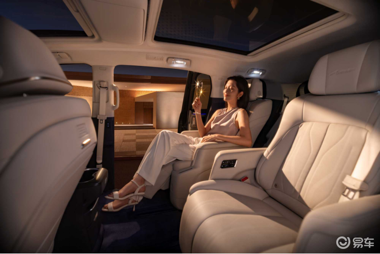 全新GL8陆尊焕新上市 售价33.99万-39.99万元