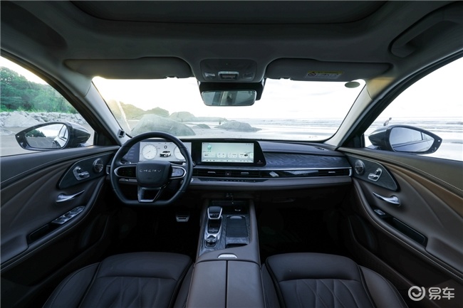 艾瑞泽8 VS星瑞,谁在安全、动力、配置上更知心?