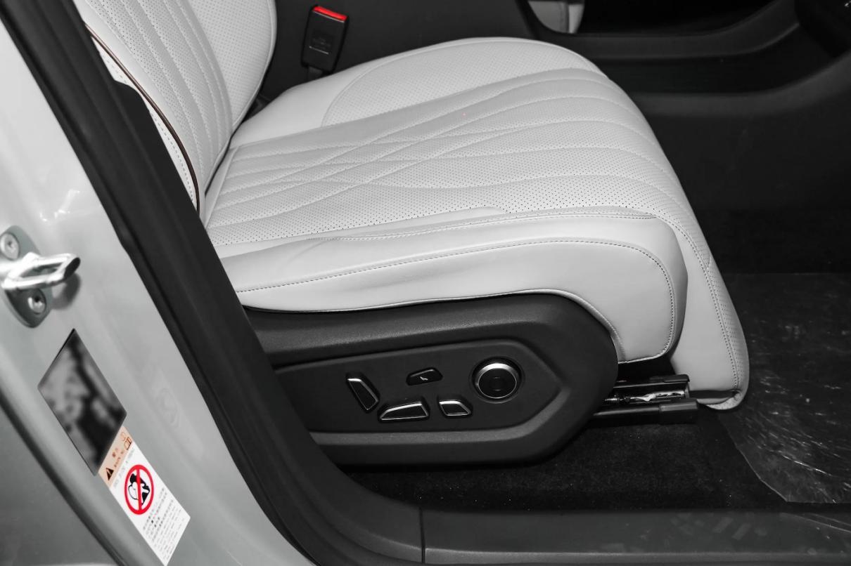 比亚迪宋L DM-i对阵长安启源Q07，你看好谁？