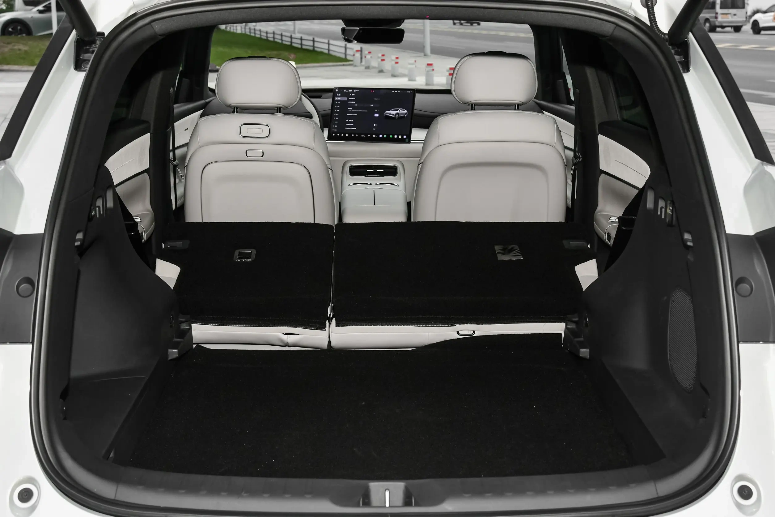 比亚迪宋L DM-i对阵长安启源Q07，你看好谁？