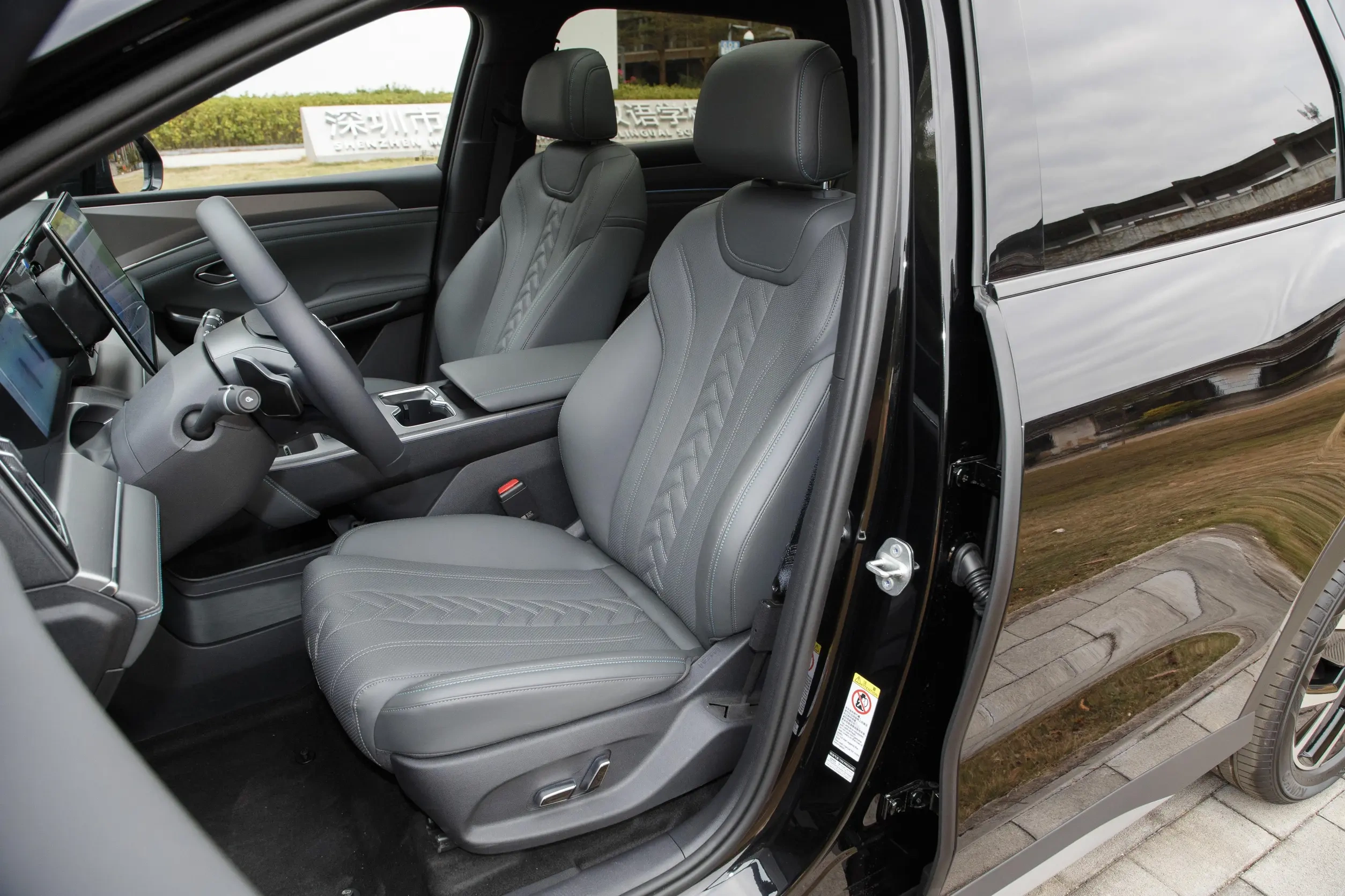 比亚迪宋L DM-i对阵长安启源Q07，你看好谁？