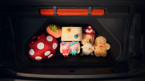 全新岚图知音VS极氪7X:家庭纯电SUV终极对决