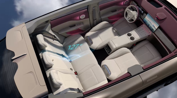 全新岚图知音VS极氪7X:家庭纯电SUV终极对决