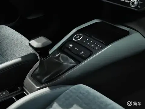 【E汽车】起亚新款Stonic官图发布