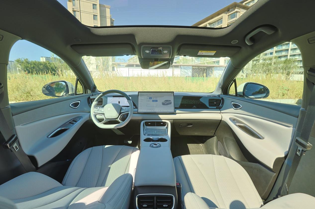 15万级卷上加卷，全新深蓝S07 VS 海狮06你选谁？