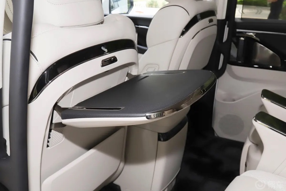 三台高端MPV真实场景体验：家用、商务、通勤，选哪台？